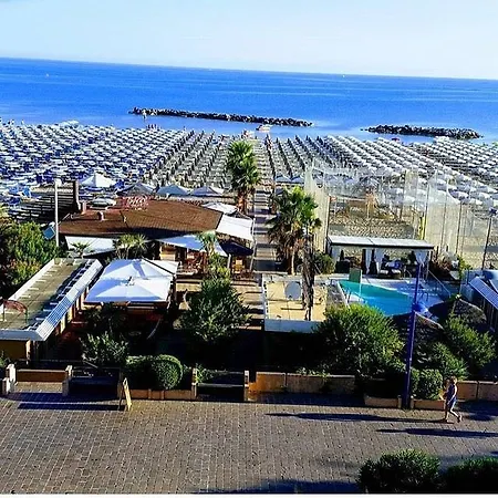 Otel Lungomare 3*
